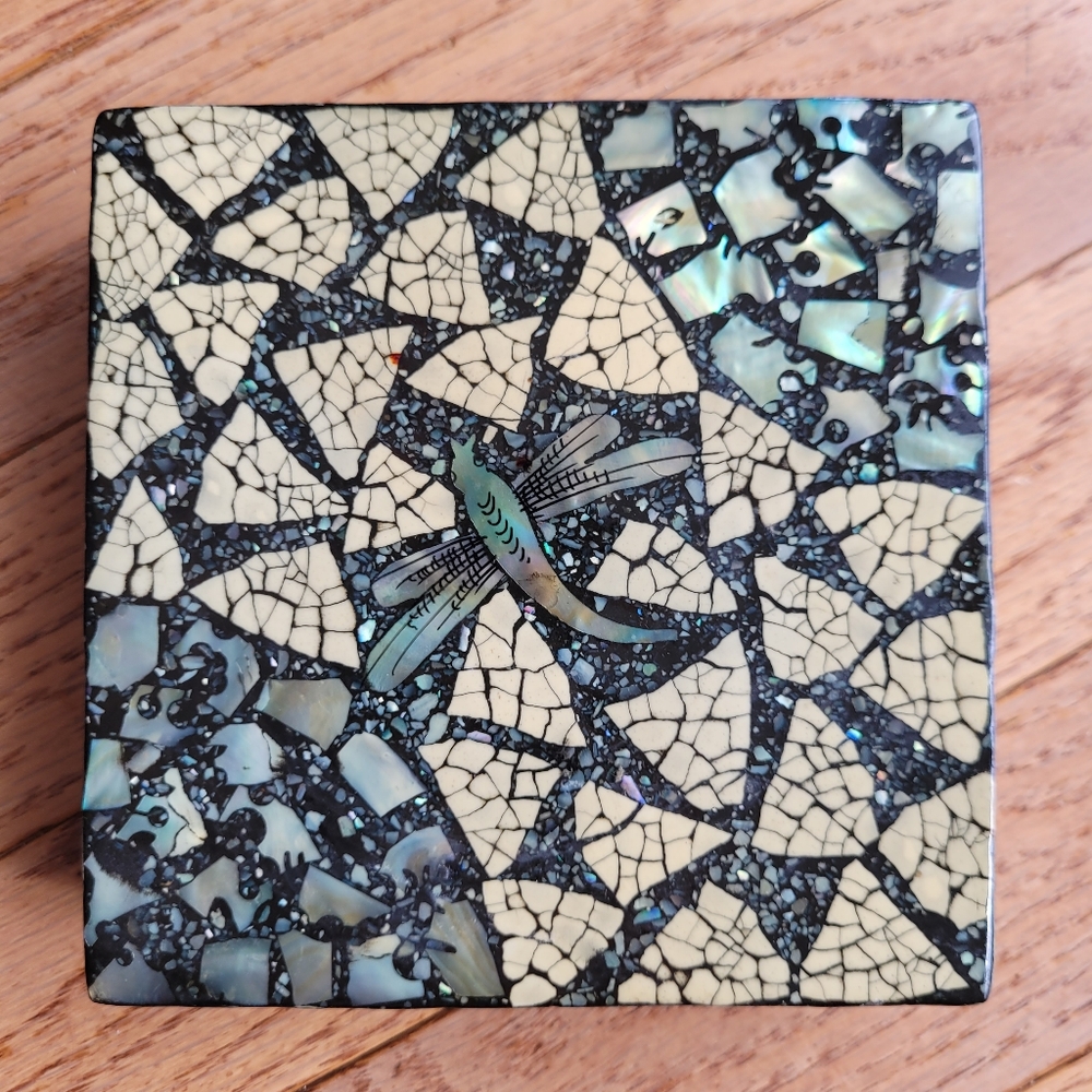 Drink Coaster Caddy Black Lacquer Mother of Pearl Square Inlay Abalone Dragonfly